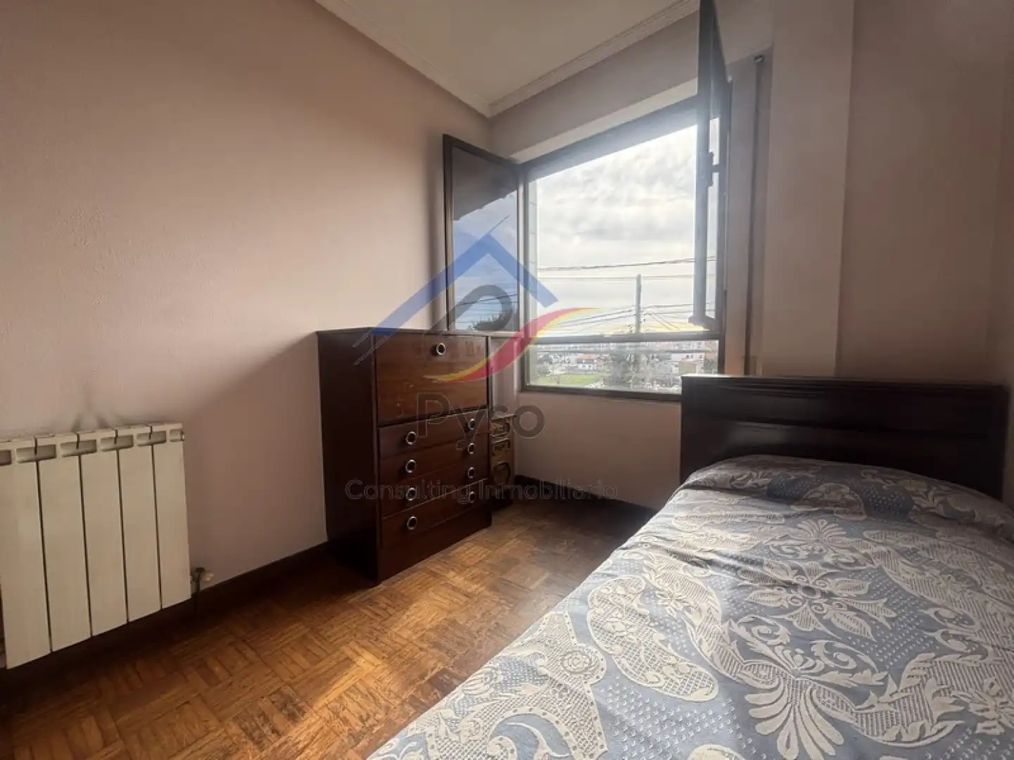 Dormitori de Casa o xalet en venda en Santander amb Parquet