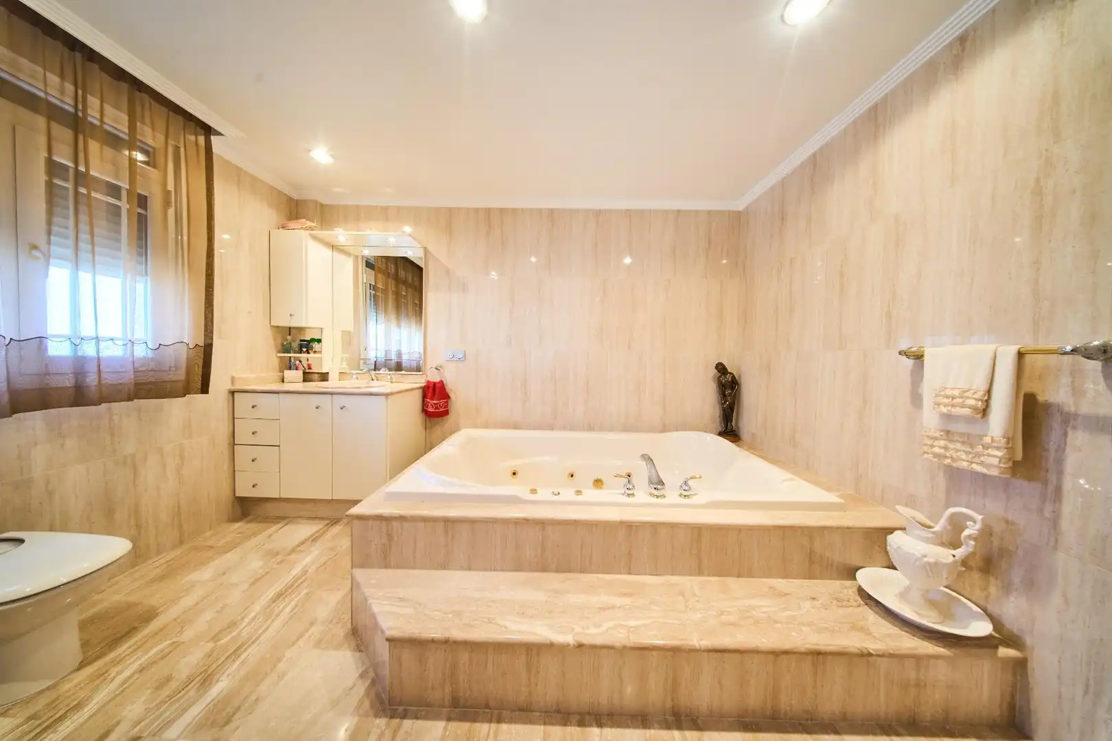 Baño de Casa o chalet en venta en Dílar con Aire acondicionado, Calefacción y Jardín privado
