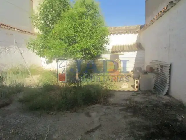 Jardí de Casa o xalet en venda en Valdepeñas amb Traster