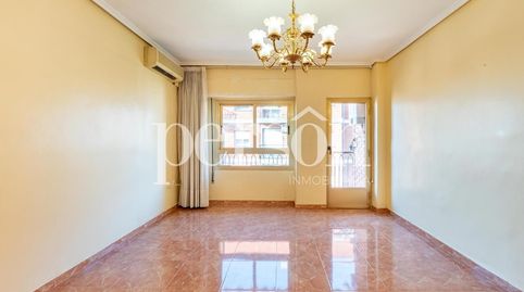 Foto 2 de Piso en venta en Cardenal Benlloch, Mislata