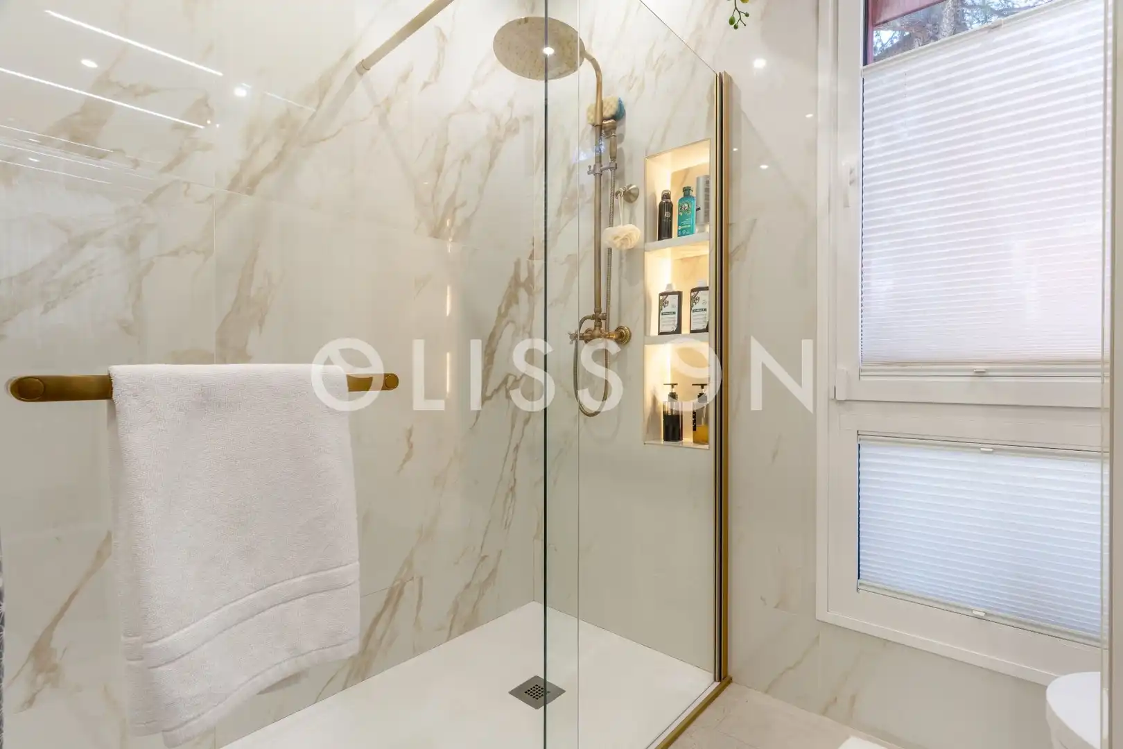 Baño de Casa o chalet en venta en Madrid con Aire acondicionado, Calefacción y Jardín privado