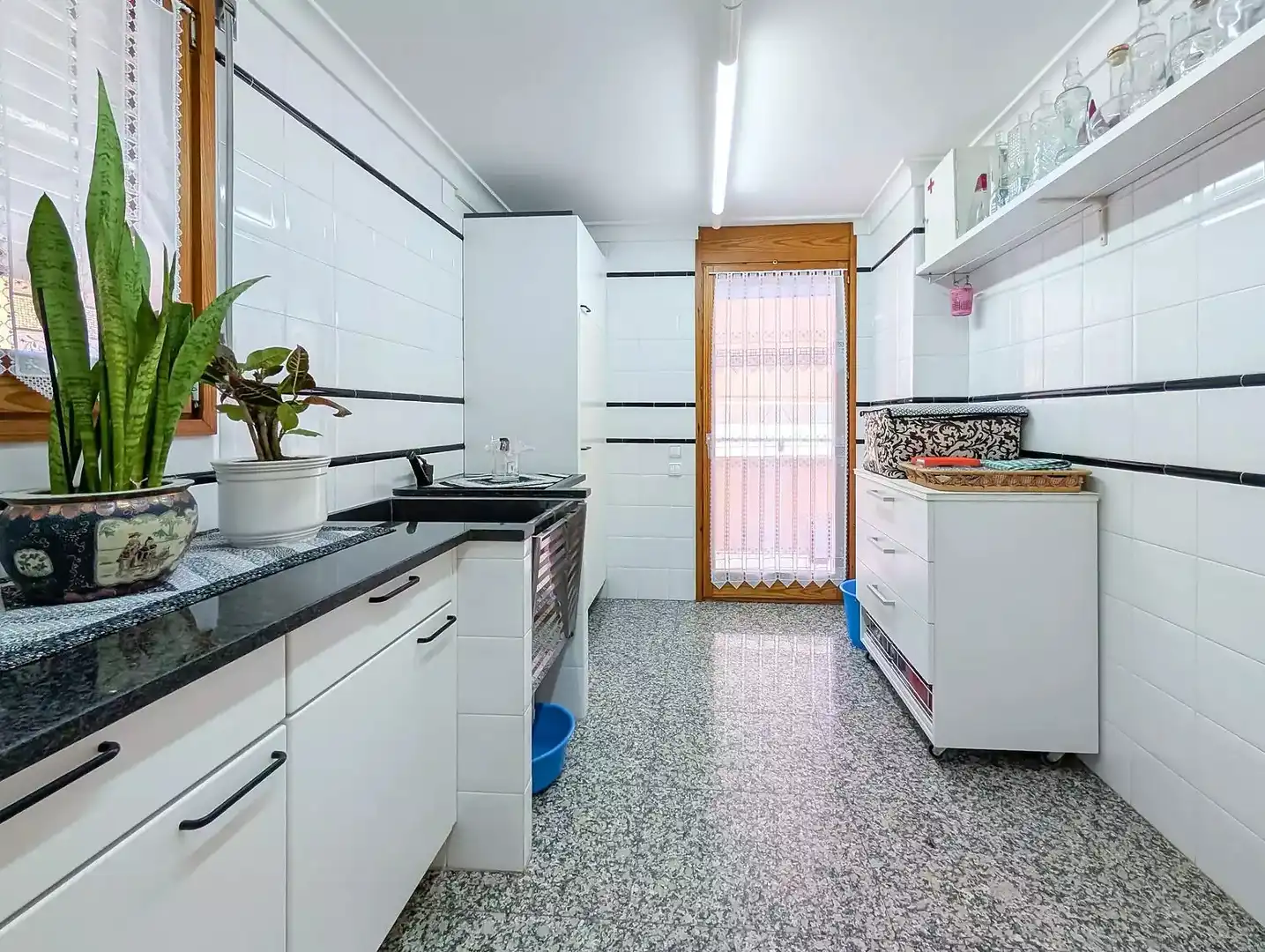 Kitchen of Houses for sale in Banyoles  with Swimming Pool and Furnished