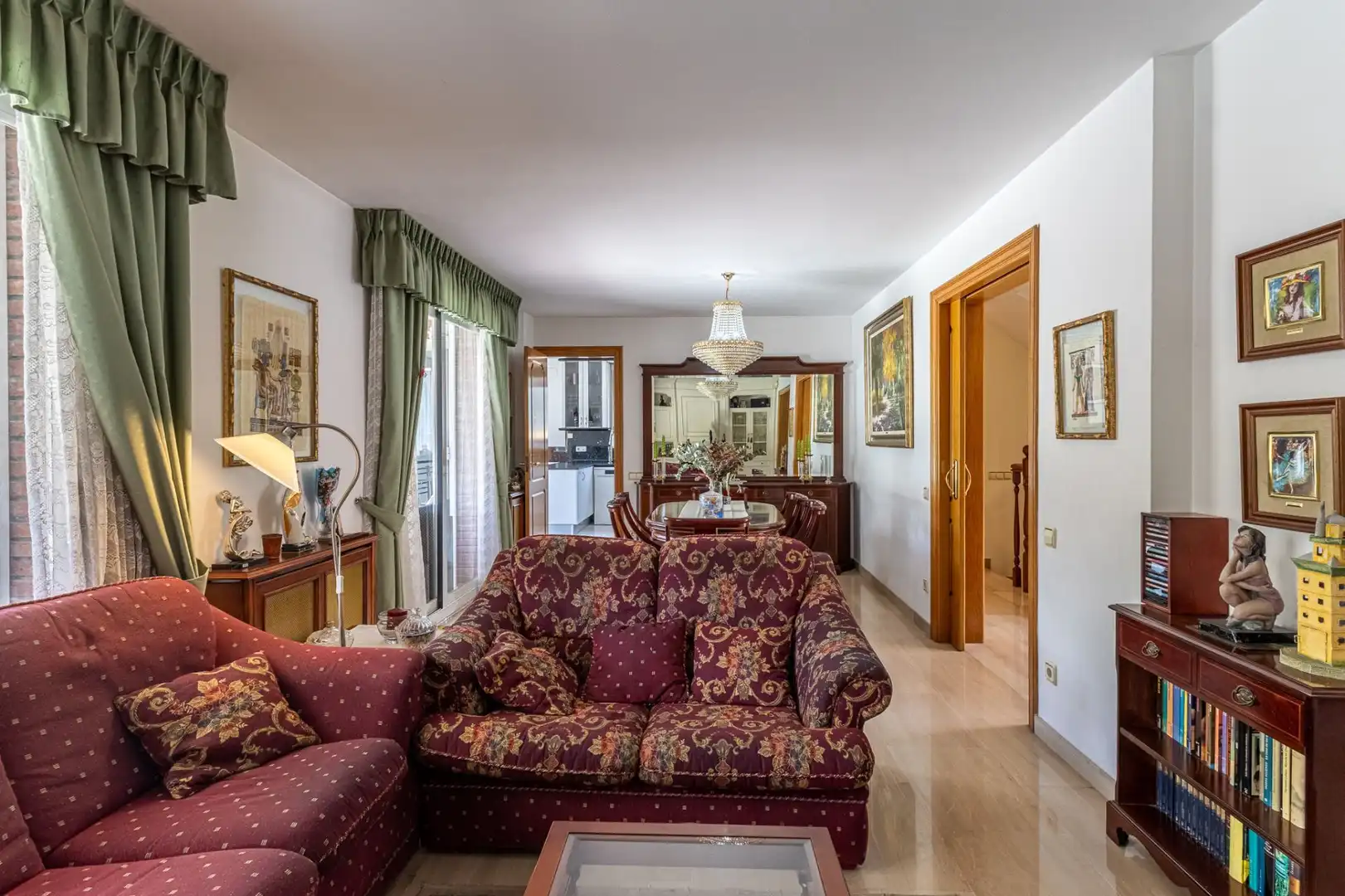 Sala d'estar de Casa o xalet en venda en El Masnou amb Calefacció, Jardí privat i Terrassa