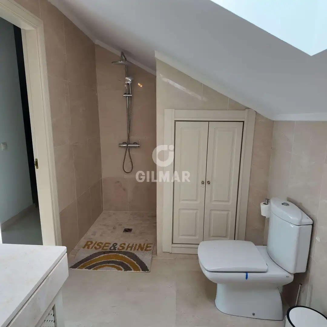 Baño de Dúplex en venta en Sotogrande con Calefacción, Trastero y Piscina