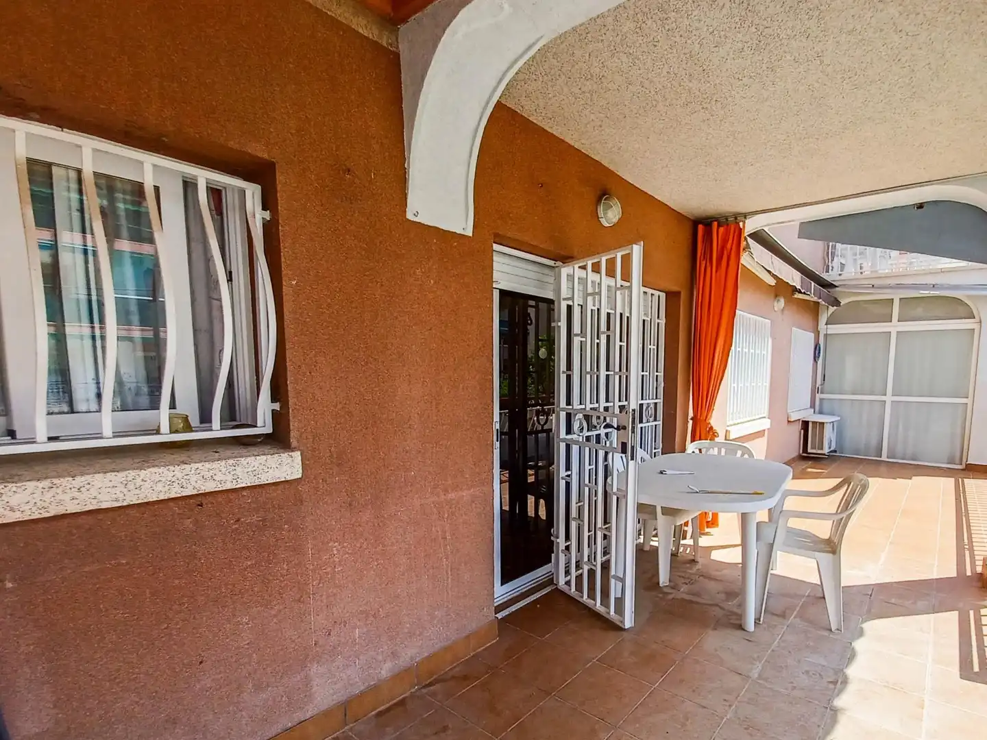 Ground floor for rent in Nucli Antic