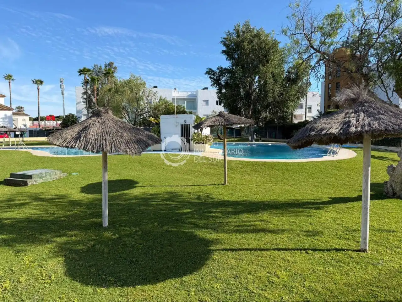 Piscina de Dúplex en venda en Los Gallos