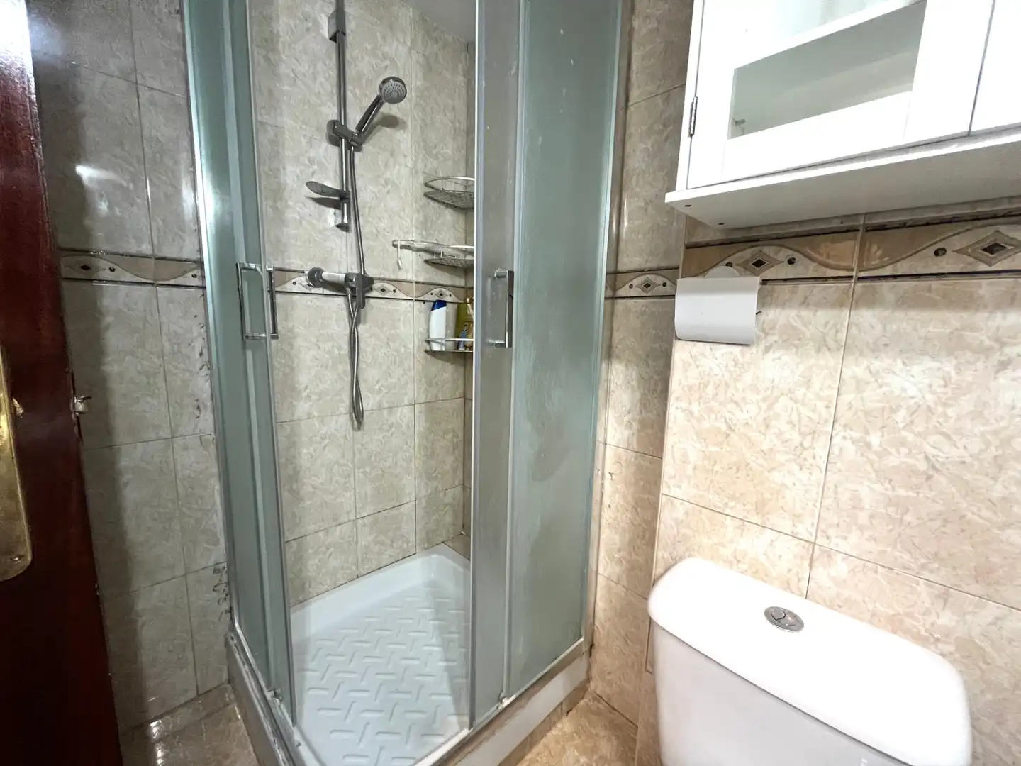 Baño de Piso en venta en Valencia con Aire acondicionado, Amueblado y Horno