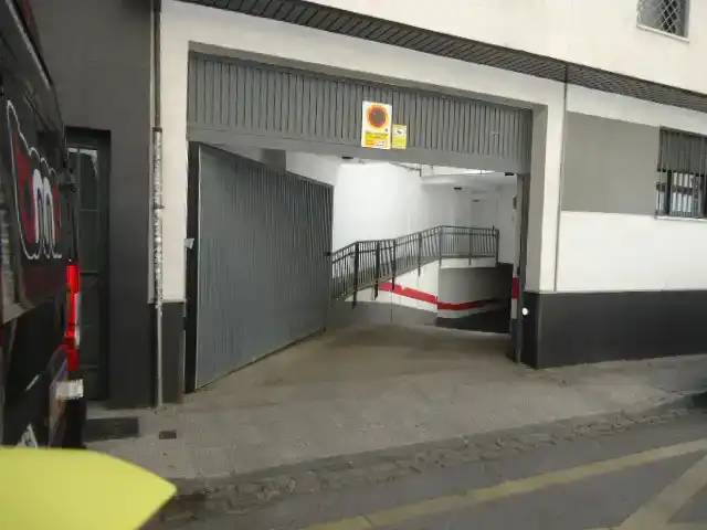 Aparcament de Garatge en venda en Granada