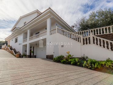 Casa amb balcó en venda a Lliçà d'Amunt