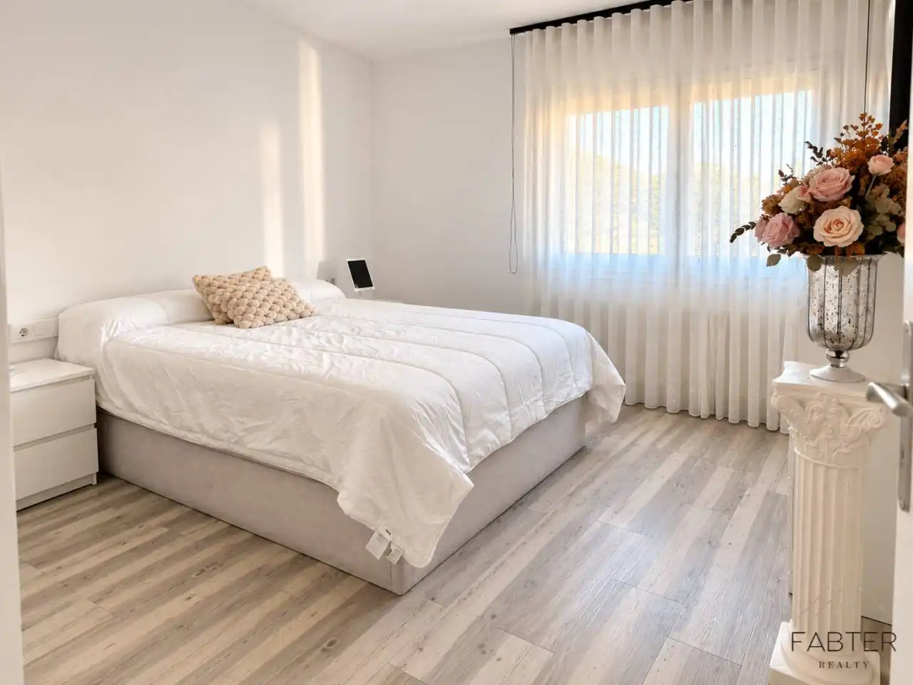 Flat with terrace for sale in Calle Montserrat, imagen 6