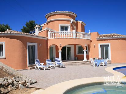 Vista exterior de Casa o xalet en venda en Jávea / Xàbia amb Terrassa i Piscina