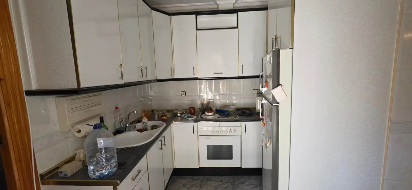 Cuina de Casa o xalet en venda en Linares amb Terrassa, Traster i Forn