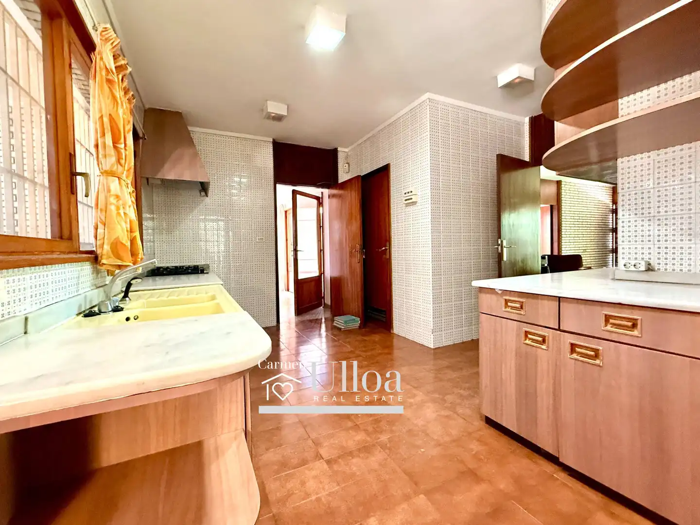 Cuina de Casa o xalet en venda en Alicante / Alacant amb Calefacció, Jardí privat i Terrassa