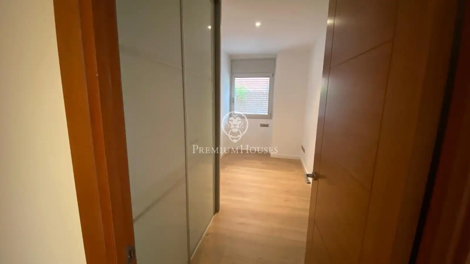 Piso en venta en Barcelona con Jardín privado, Terraza y Trastero