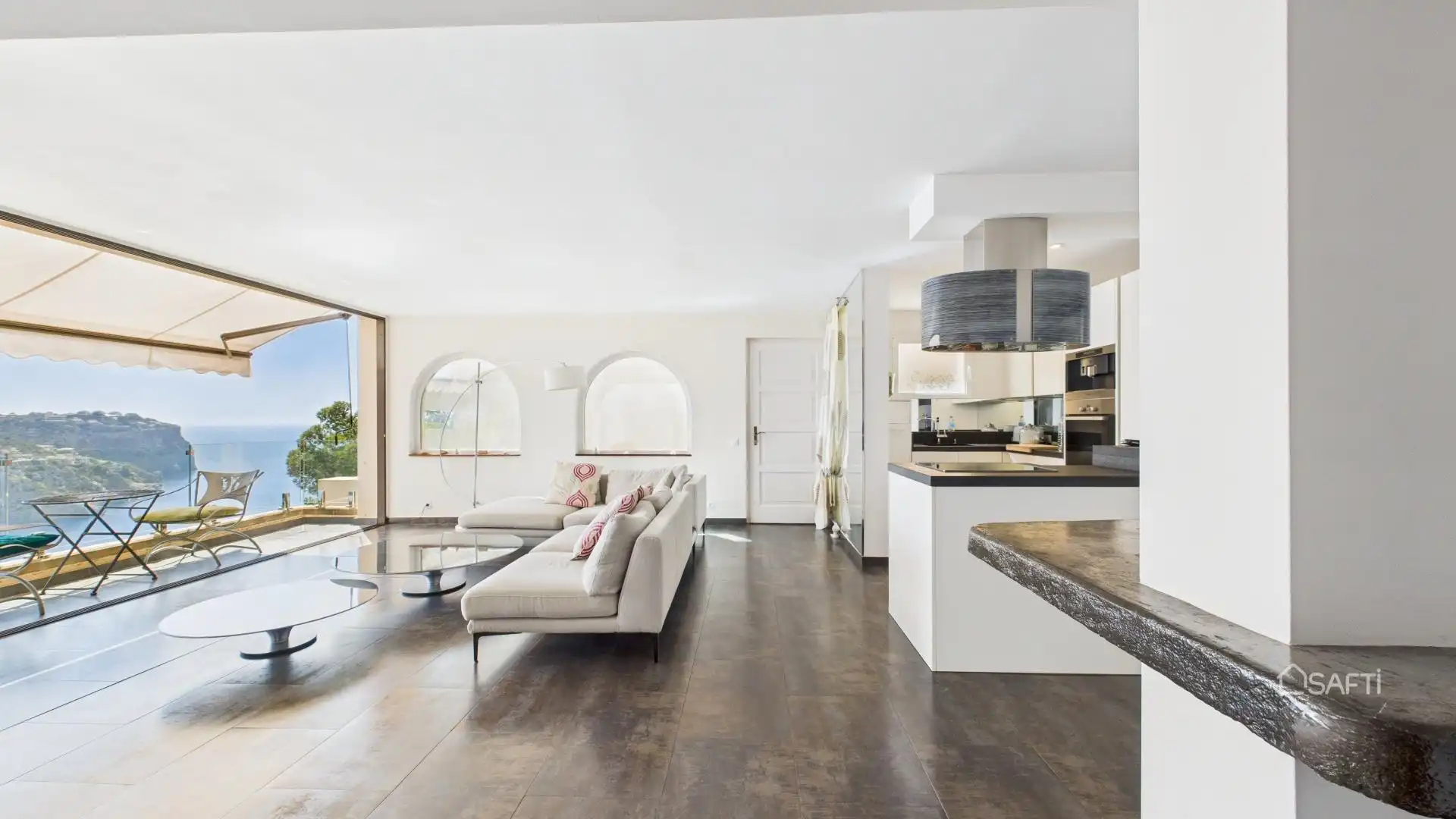 Sala d'estar de Apartament en venda en Andratx amb Aire condicionat, Balcó i Piscina comunitària