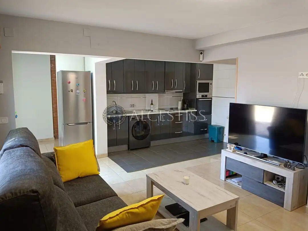 Sala d'estar de Casa o xalet en venda en El Viso de San Juan amb Aire condicionat, Calefacció i Jardí privat