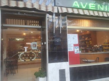 Locale commerciale in vendita a Avinguda de Ferrran el Catòlic 11b