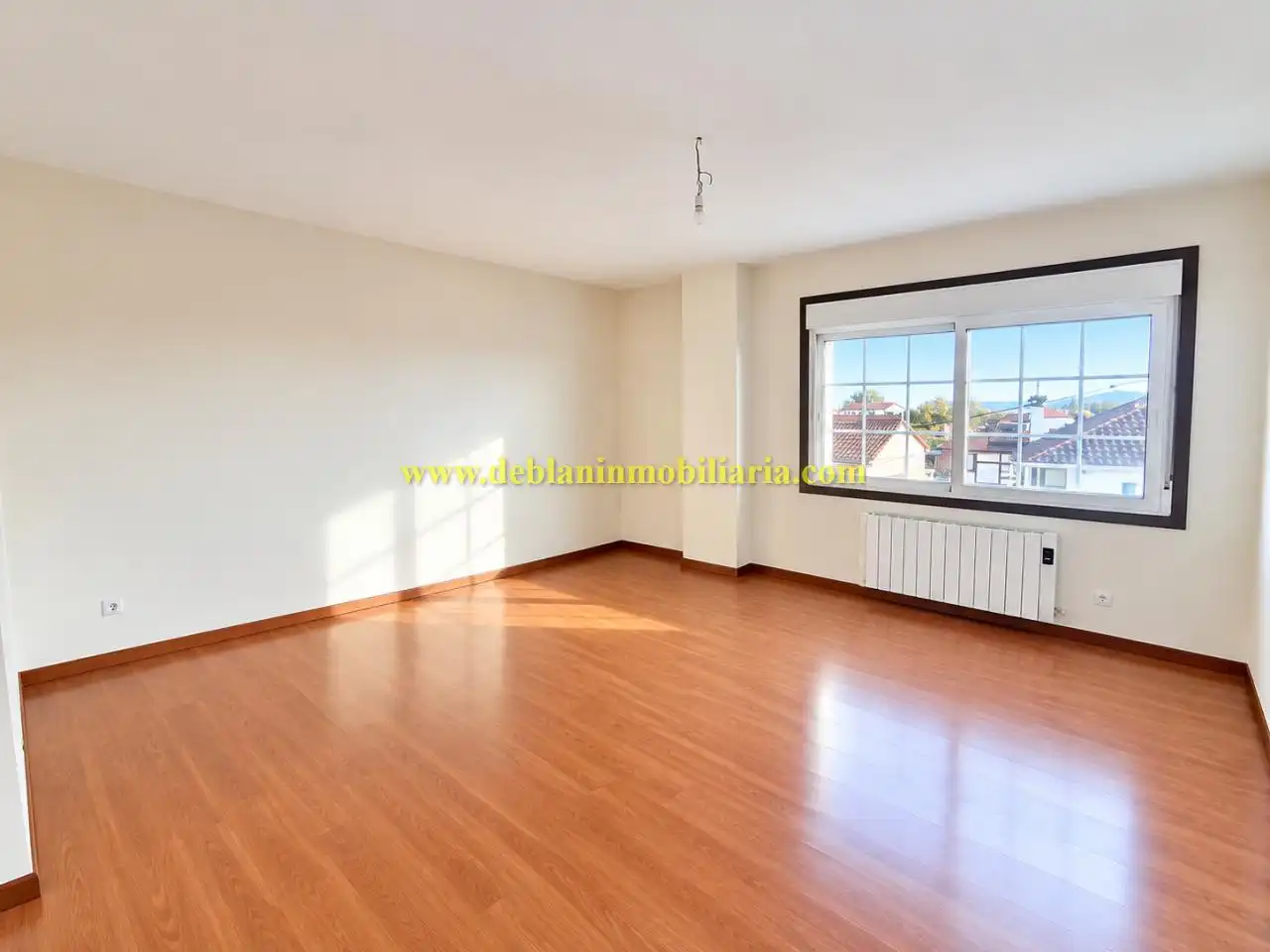 Living room of Flat for rent in Tui  with Heating
