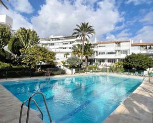 Vista exterior de Apartament en venda en Fuengirola amb Piscina