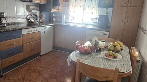 Foto 4 de Casa adosada en venda a Calle Ramón Cuadra Moreno Imaginero, Úbeda, Jaén