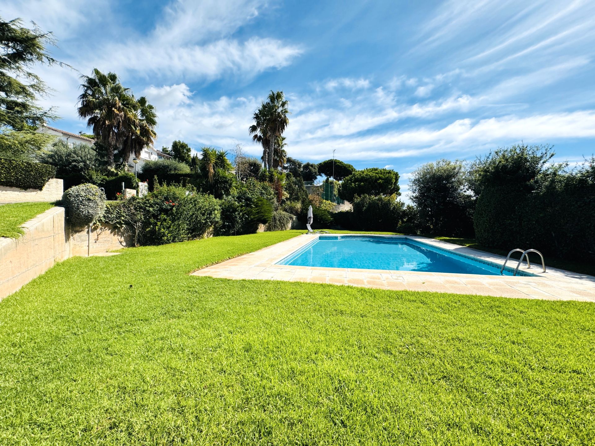 Piscina de Casa adosada de lloguer en Teià amb Aire condicionat, Calefacció i Jardí privat