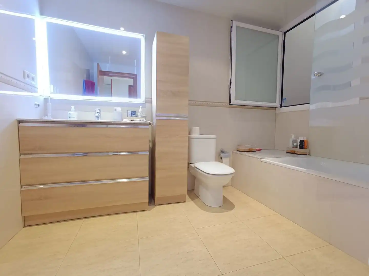 Baño de Casa o chalet en venta en Badalona con Aire acondicionado, Calefacción y Jardín privado