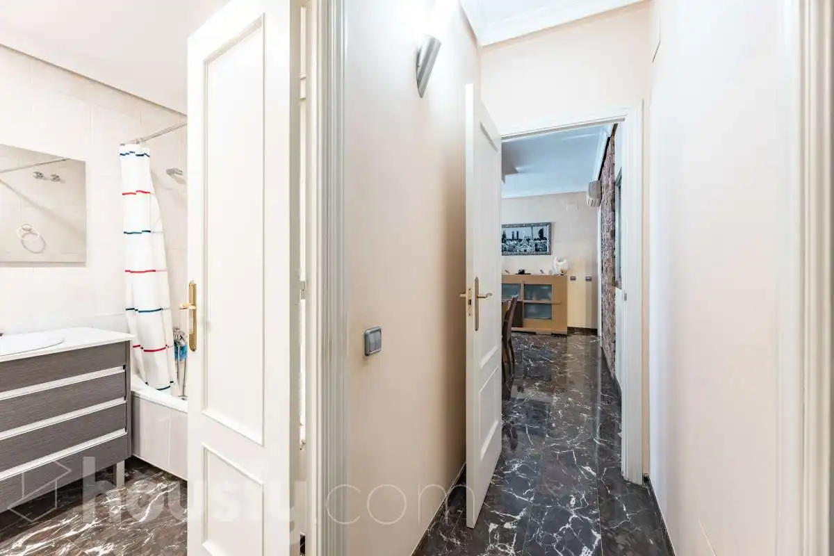 Flat for sale in Pallejà  with Air Conditioner, Heating and Balcony