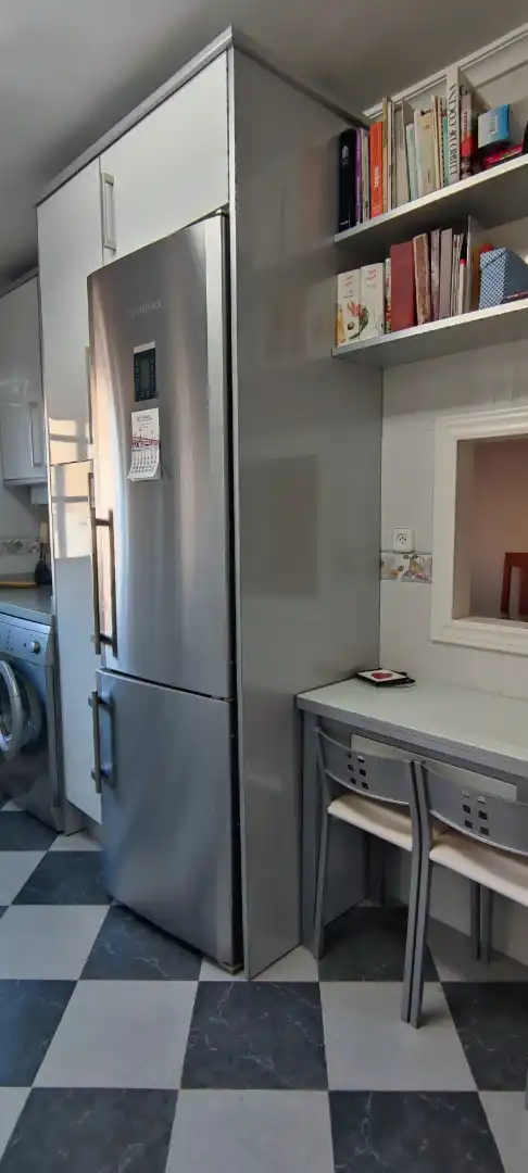 Cuina de Pis en venda en Sevilla amb Aire condicionat, Terrassa i Forn