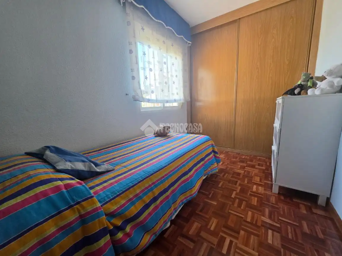 Dormitori de Casa adosada en venda en Sector 3