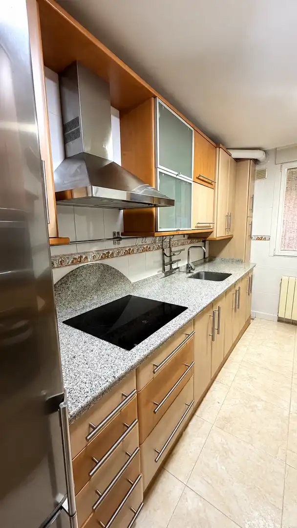 Cuina de Pis en venda en Laguna de Duero amb Calefacció i Moblat