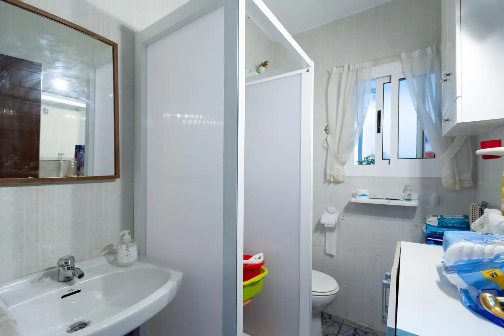 Baño de Piso en venta en Cartagena con Aire acondicionado, Amueblado y Balcón