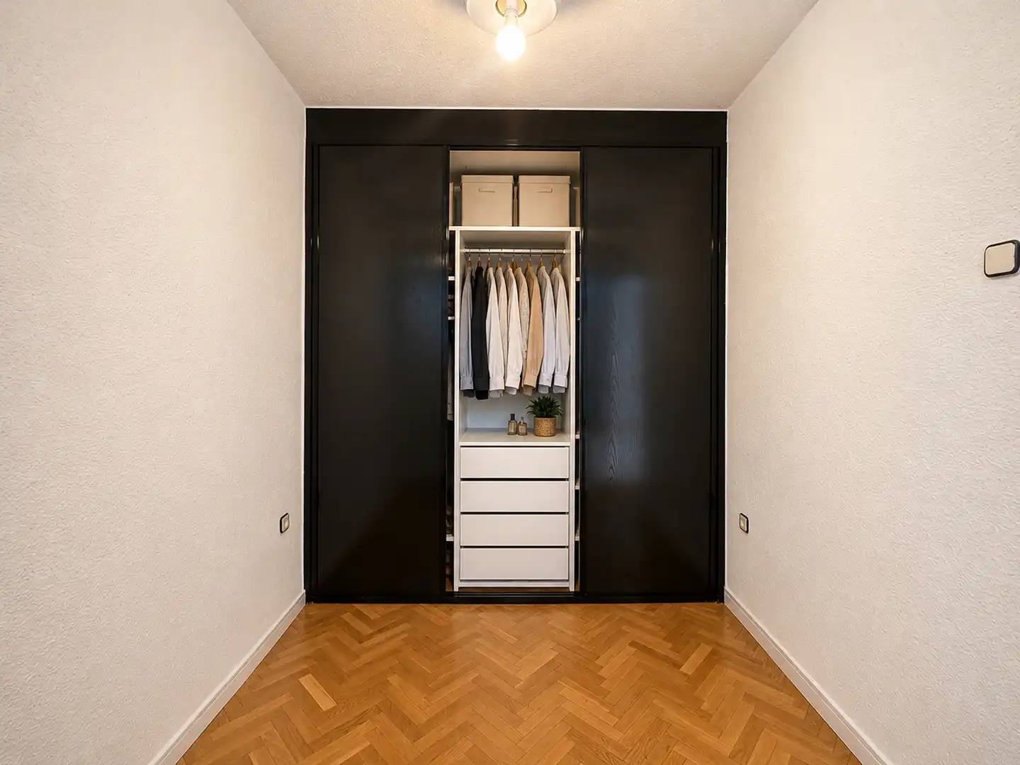 Habitación de Piso en venta en Madrid con Aire acondicionado y Balcón