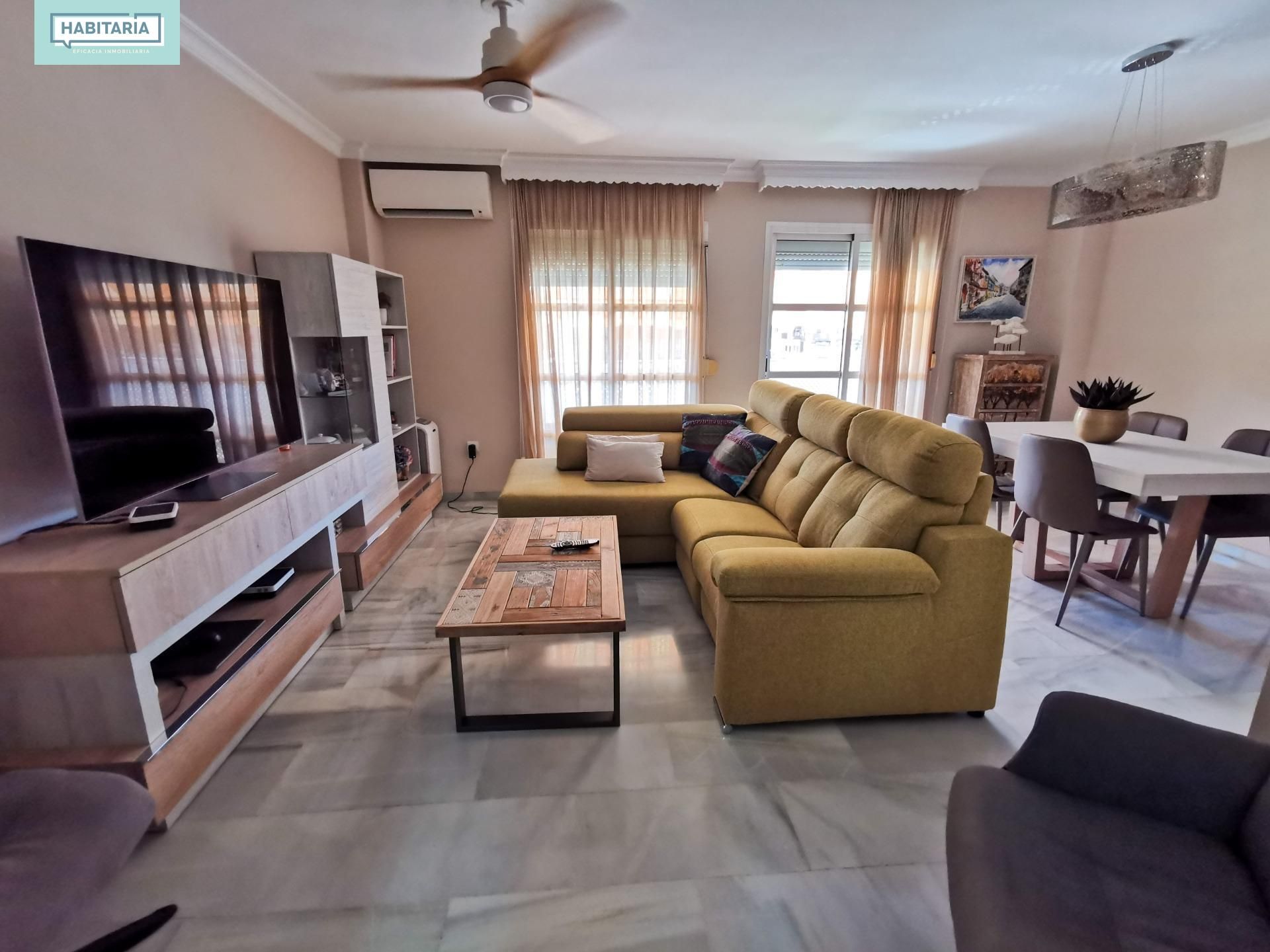 Flat for sale in Avenida ROSALEDA, La Goleta - San Felipe Neri, Centro, Málaga Capital