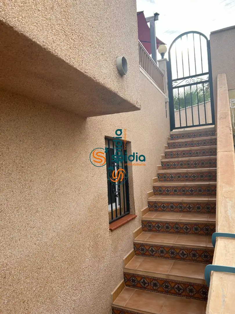Terrassa de Casa o xalet en venda en Águilas amb Calefacció, Jardí privat i Terrassa