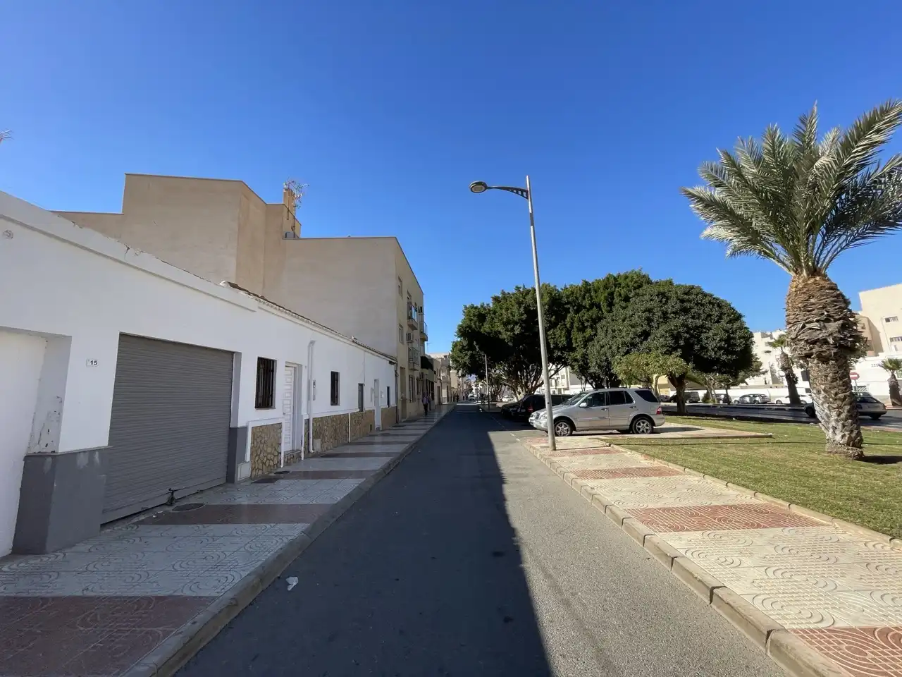 Vista exterior de Pis en venda en Roquetas de Mar ciudad