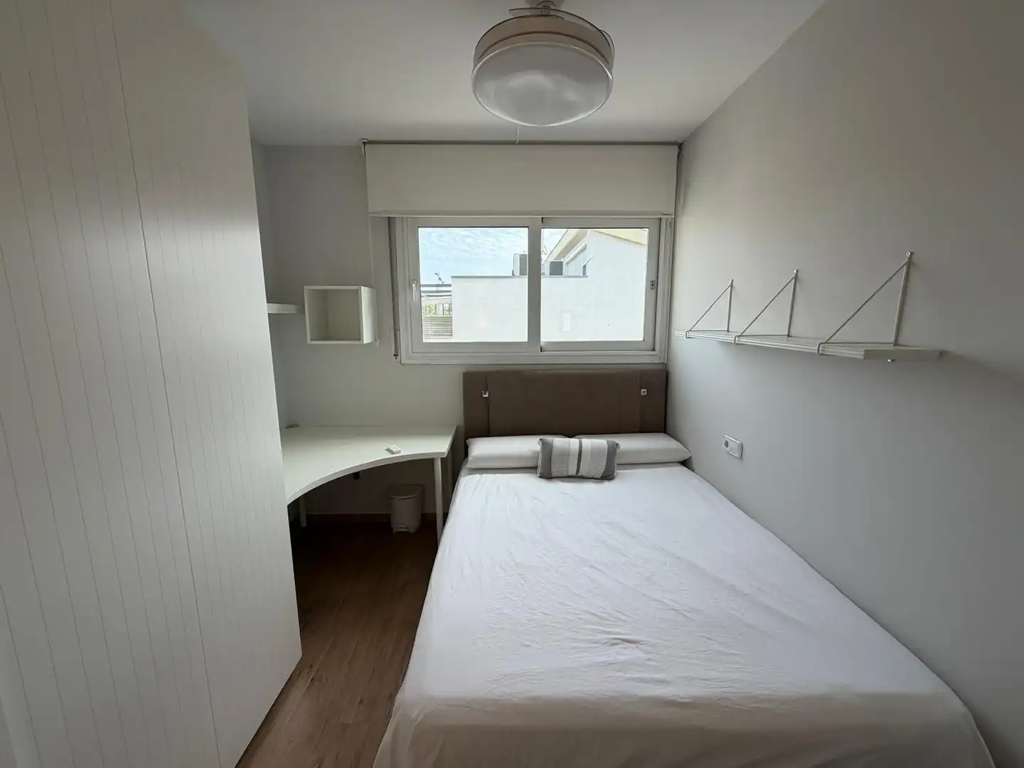 Habitación de Casa adosada de alquiler en Vilablareix con Aire acondicionado, Calefacción y Amueblado