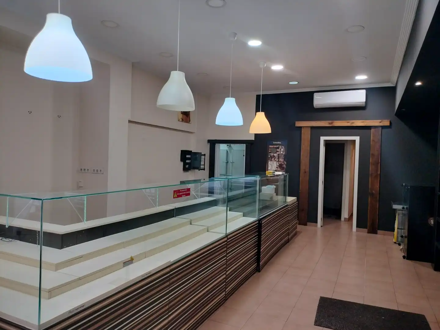 Business premises to rent in Calle Rivero