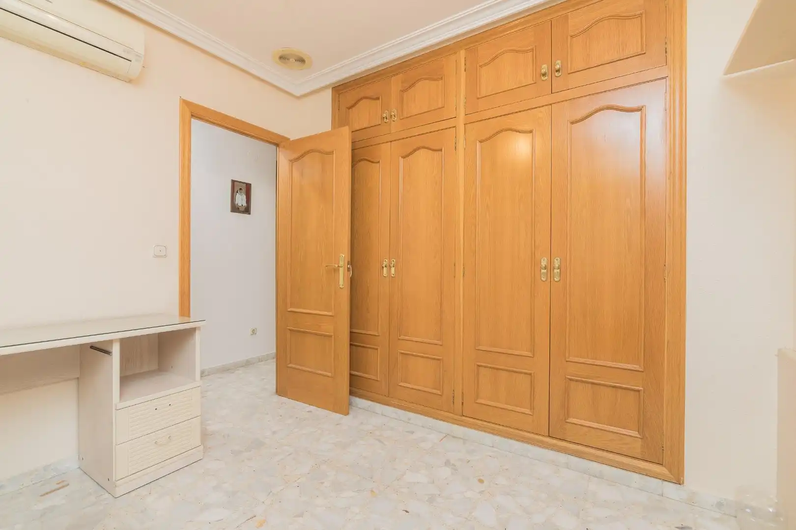 Schlafzimmer von Haus oder Chalet zum Verkauf in Elche / Elx