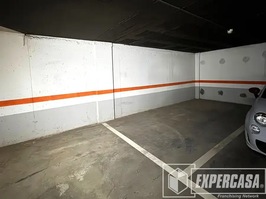 Parking de Piso en venta en Valencia con Parquet y Trastero