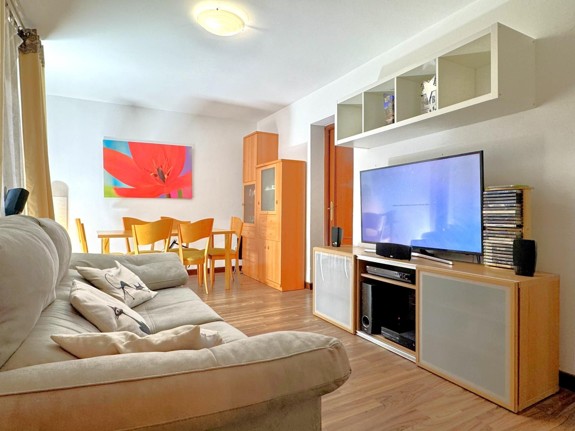 Sala d'estar de Pis en venda en Móstoles amb Calefacció