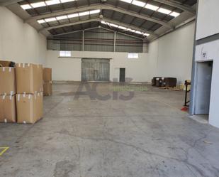 Industrial buildings to rent in Sollana