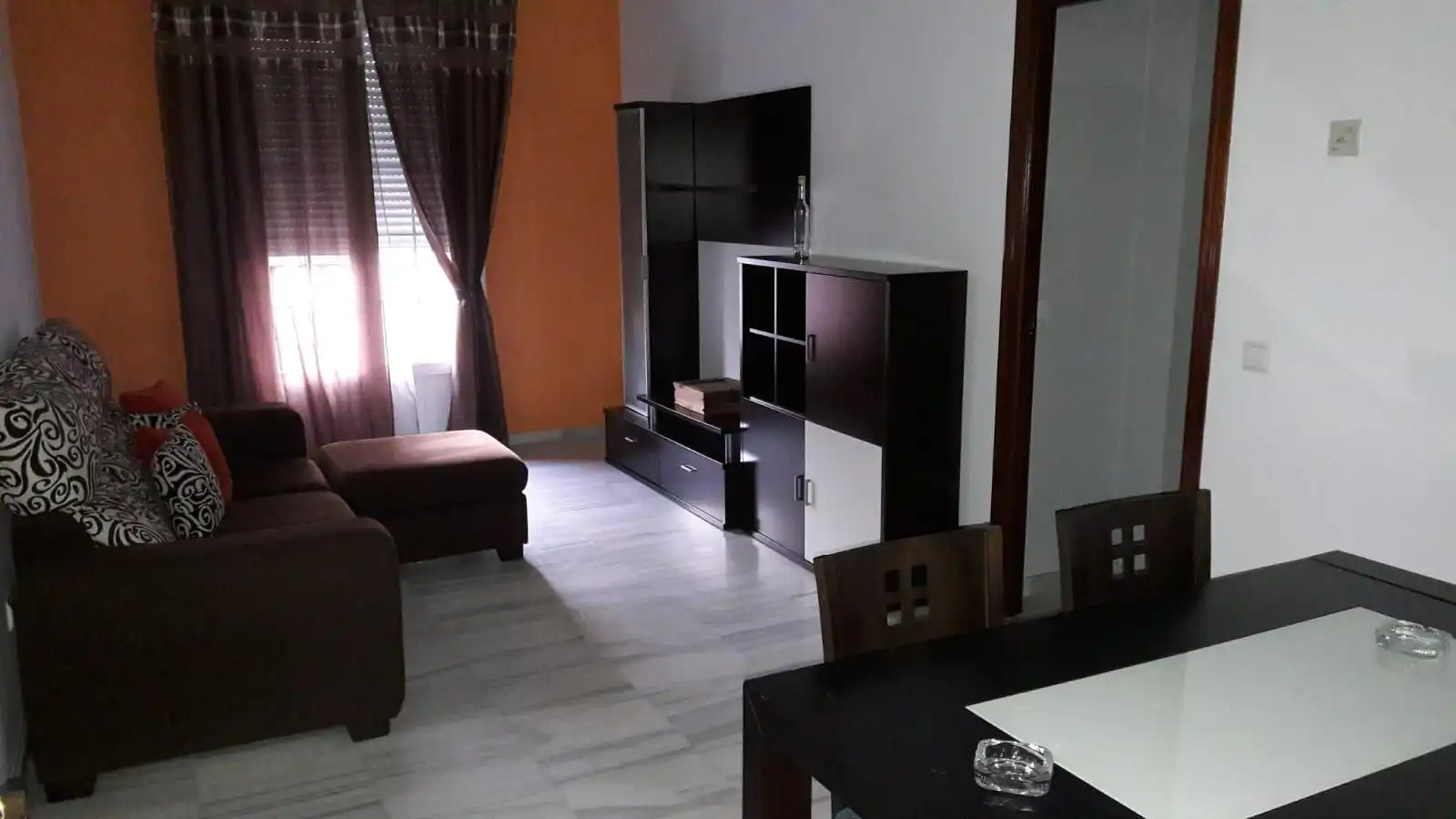 Sala d'estar de Pis en venda en Dos Hermanas amb Aire condicionat, Traster i Balcó
