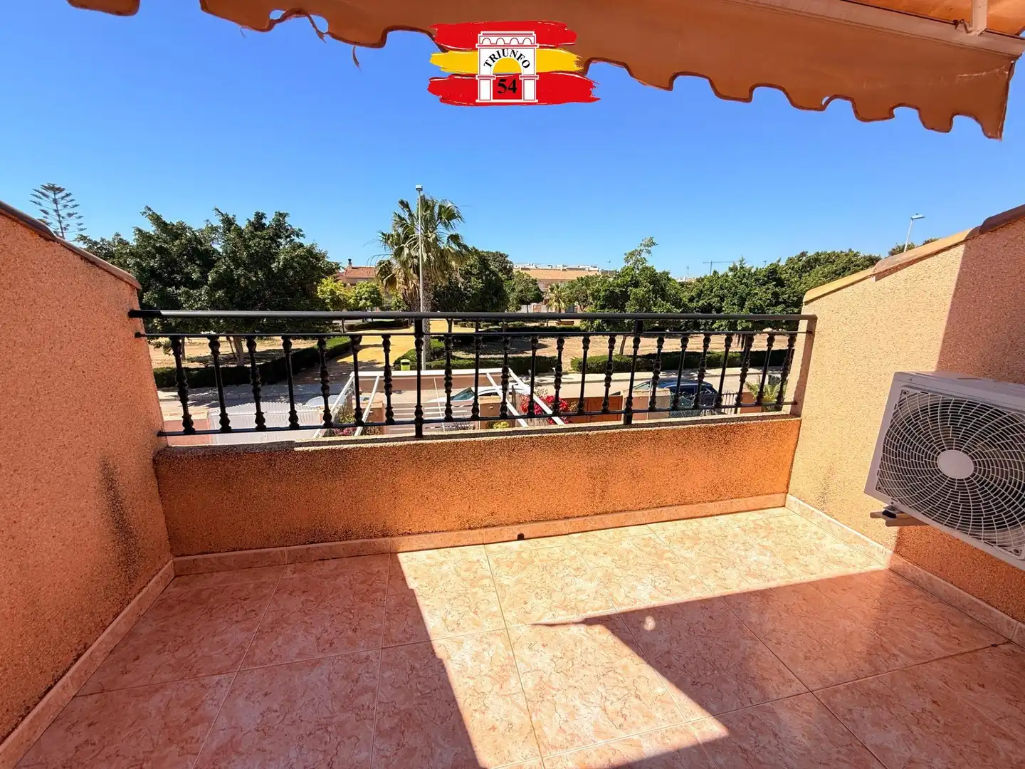 Terraza de Casa o chalet en venta en Pilar de la Horadada con Aire acondicionado, Jardín privado y Amueblado