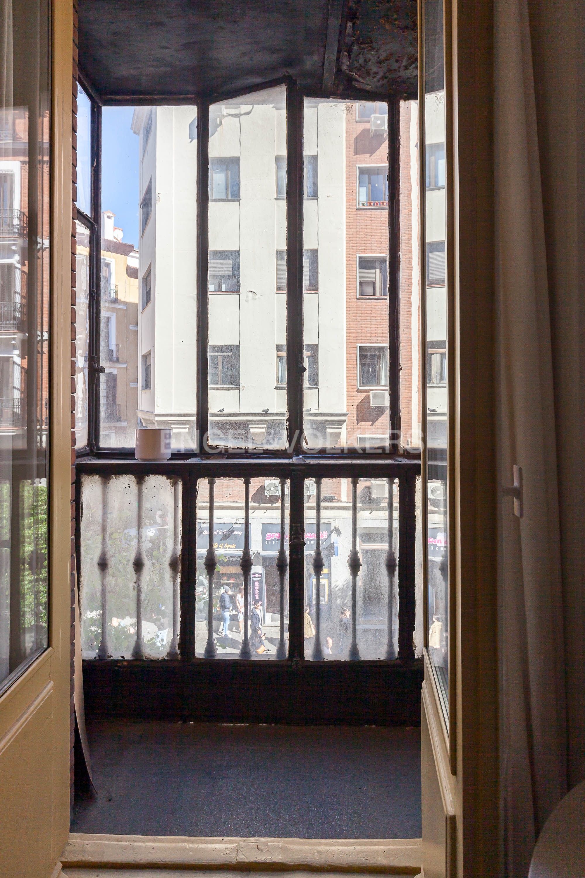 Balcony of Apartment to rent in  Madrid Capital  with Air Conditioner, Heating and Furnished