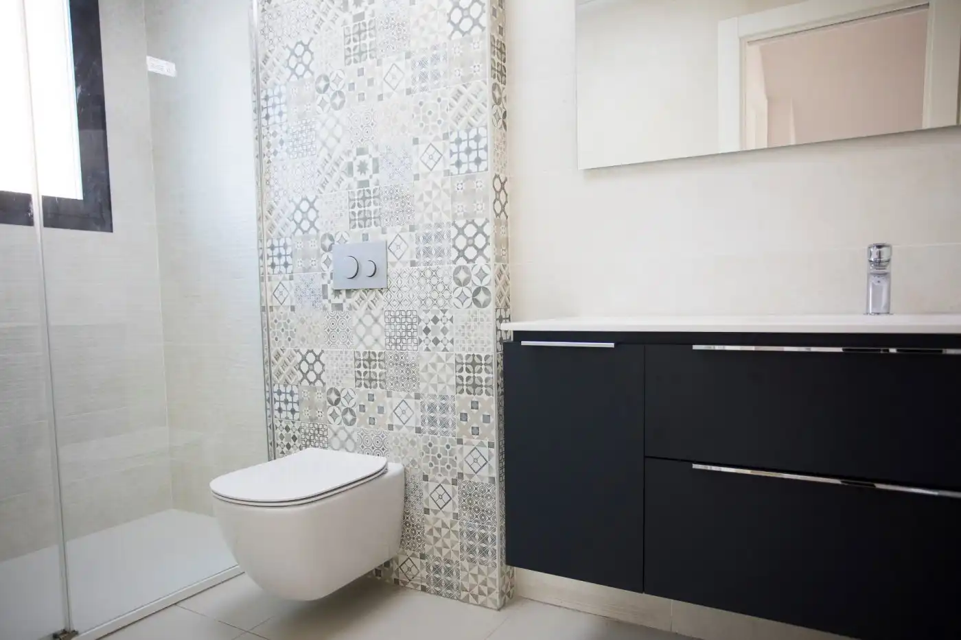 Bathroom of Houses for sale in Elche / Elx  with Air Conditioner, Heating and Private garden