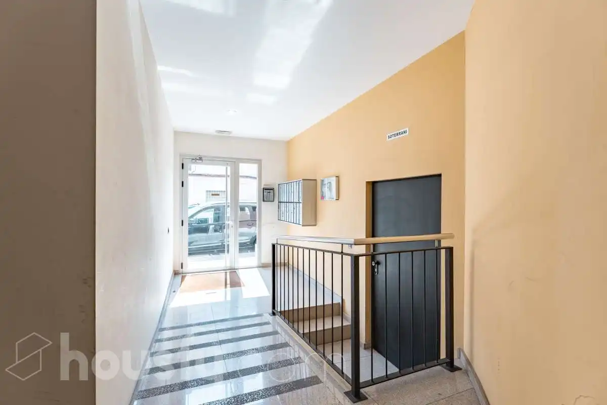 Ground floor for sale in Sabadell  with Air Conditioner, Heating and Parquet flooring