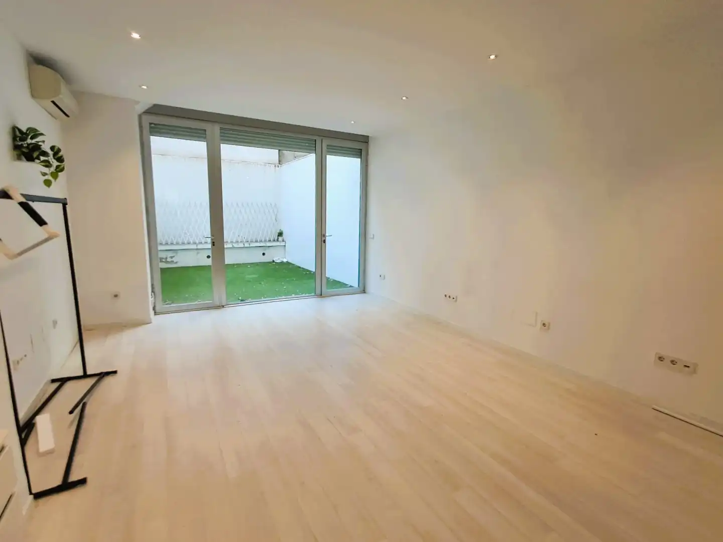 Piso con ascensor en venta en Calle del Ferrocarril