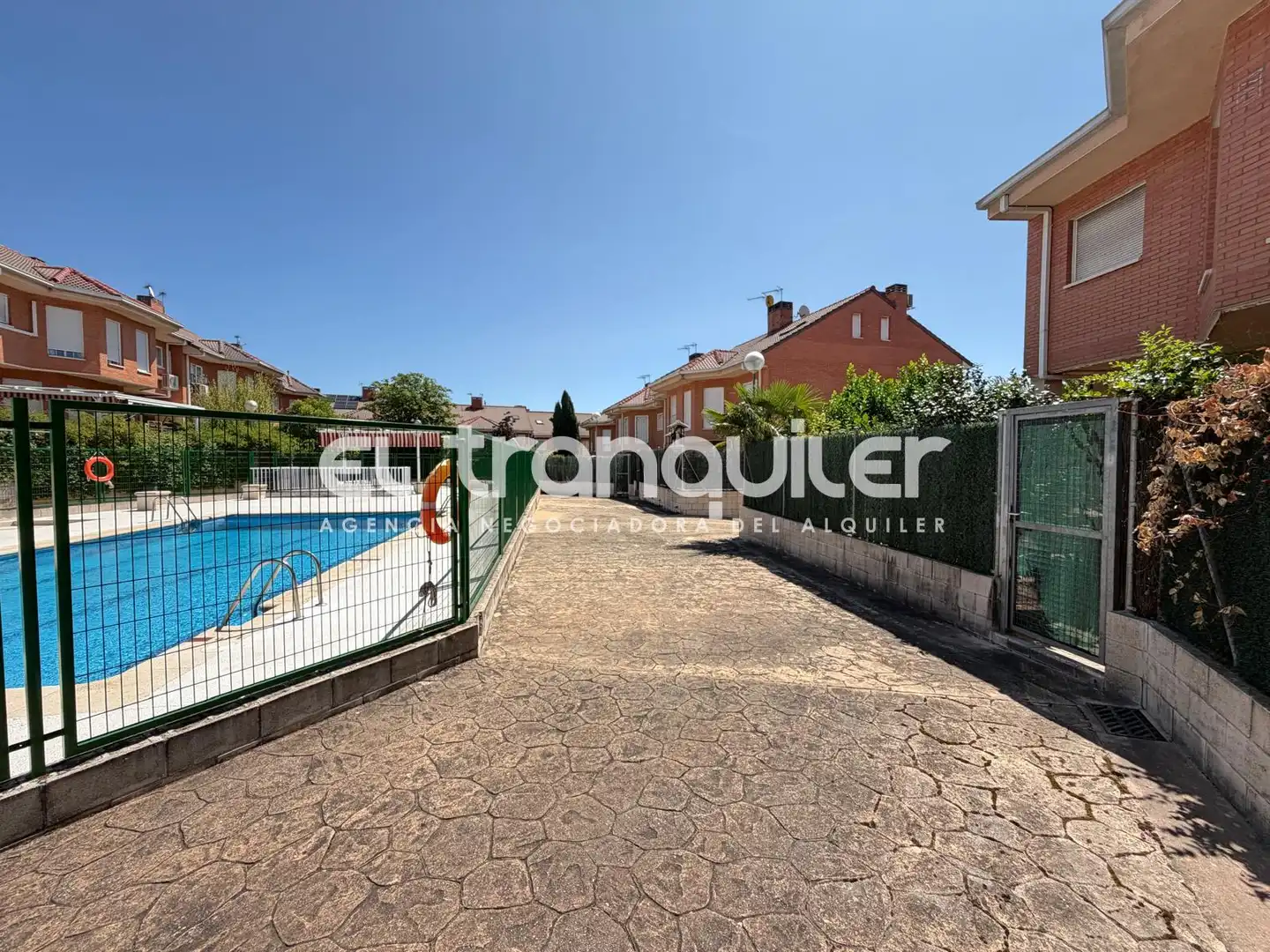 Aparcament de Casa adosada de lloguer en Leganés amb Jardí privat, Parquet i Terrassa