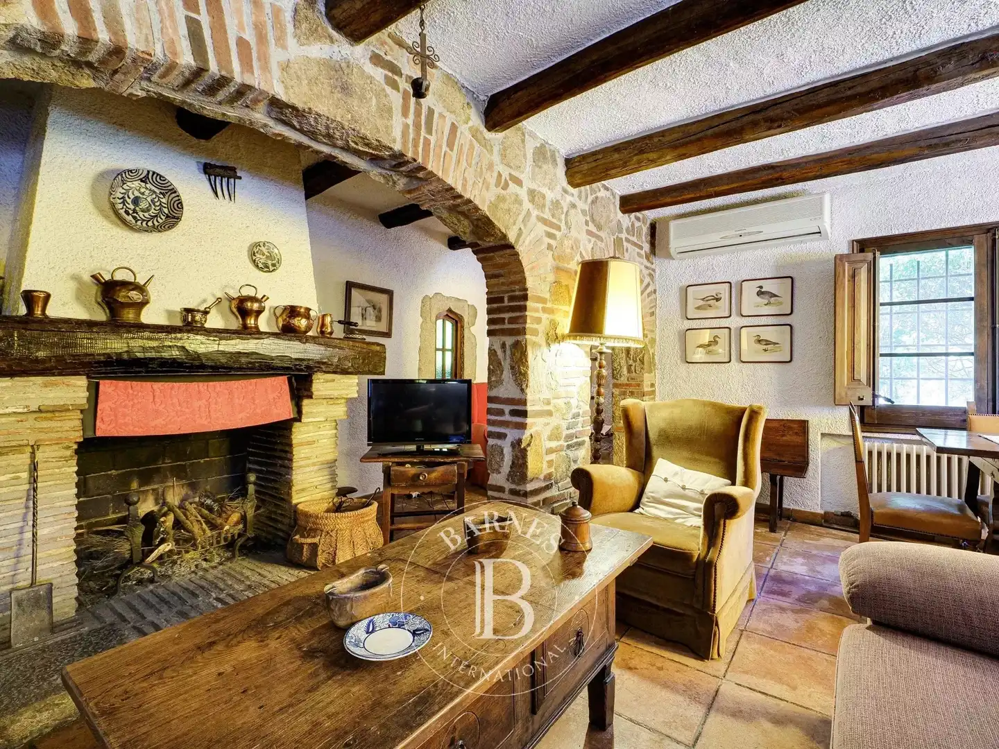 Sala d'estar de Finca rústica en venda en Caldes de Malavella amb Calefacció, Piscina i Internet