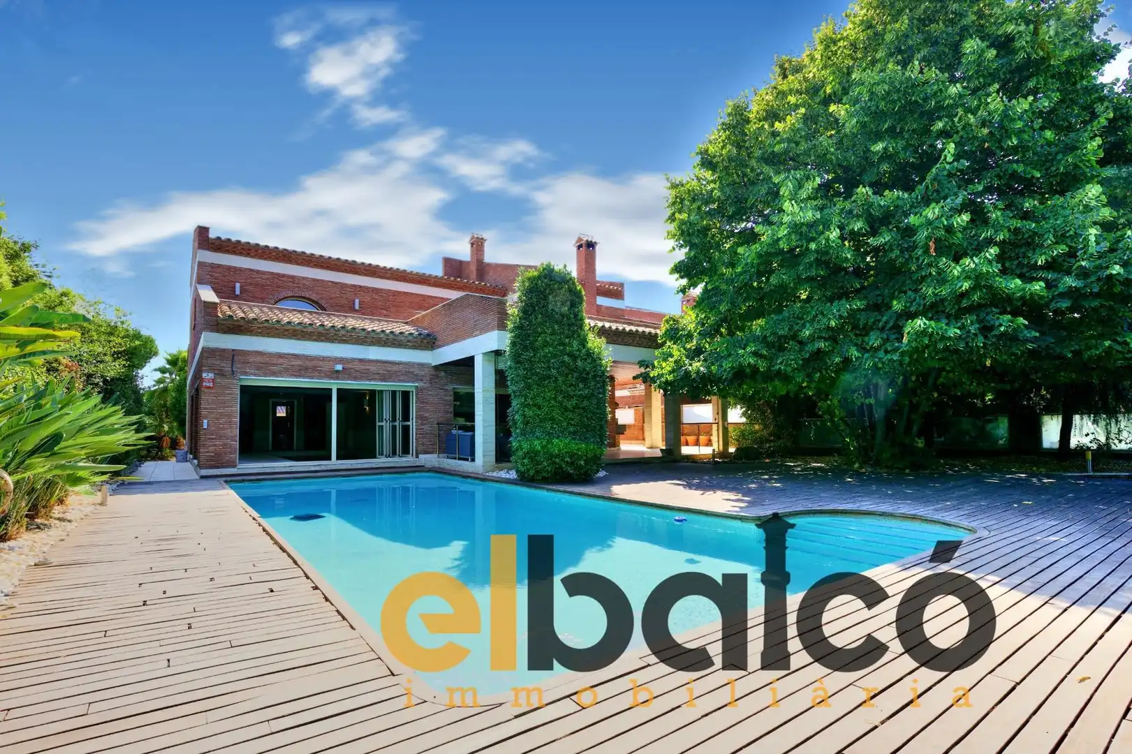 Villa mit Pool zum Verkauf in Calle VARSOVIA